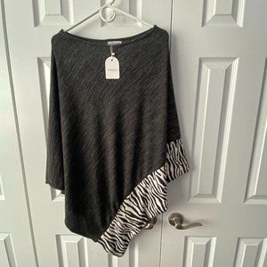 Black with White Zebra Print Border Knit Poncho (31"x30") Loose Fit Ultra-Soft
